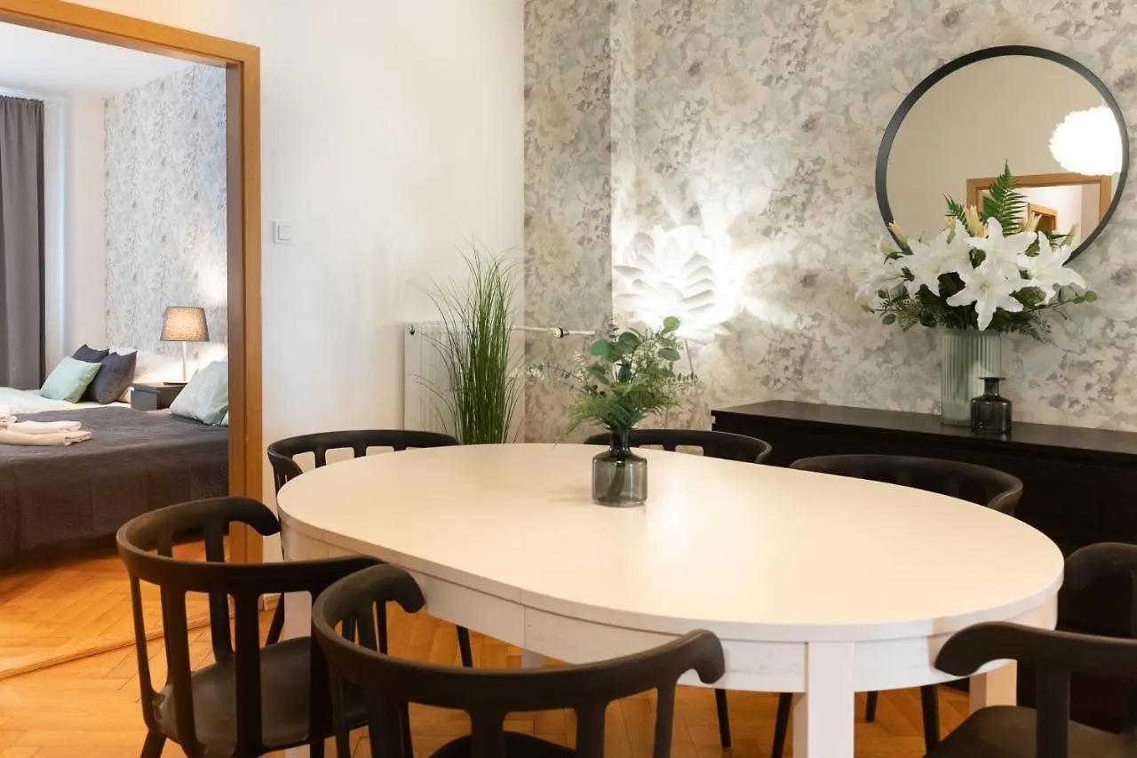 Luxury Apartment In Prime Location Praga
