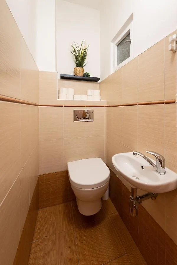 Luxury Apartment In Prime Location Praga