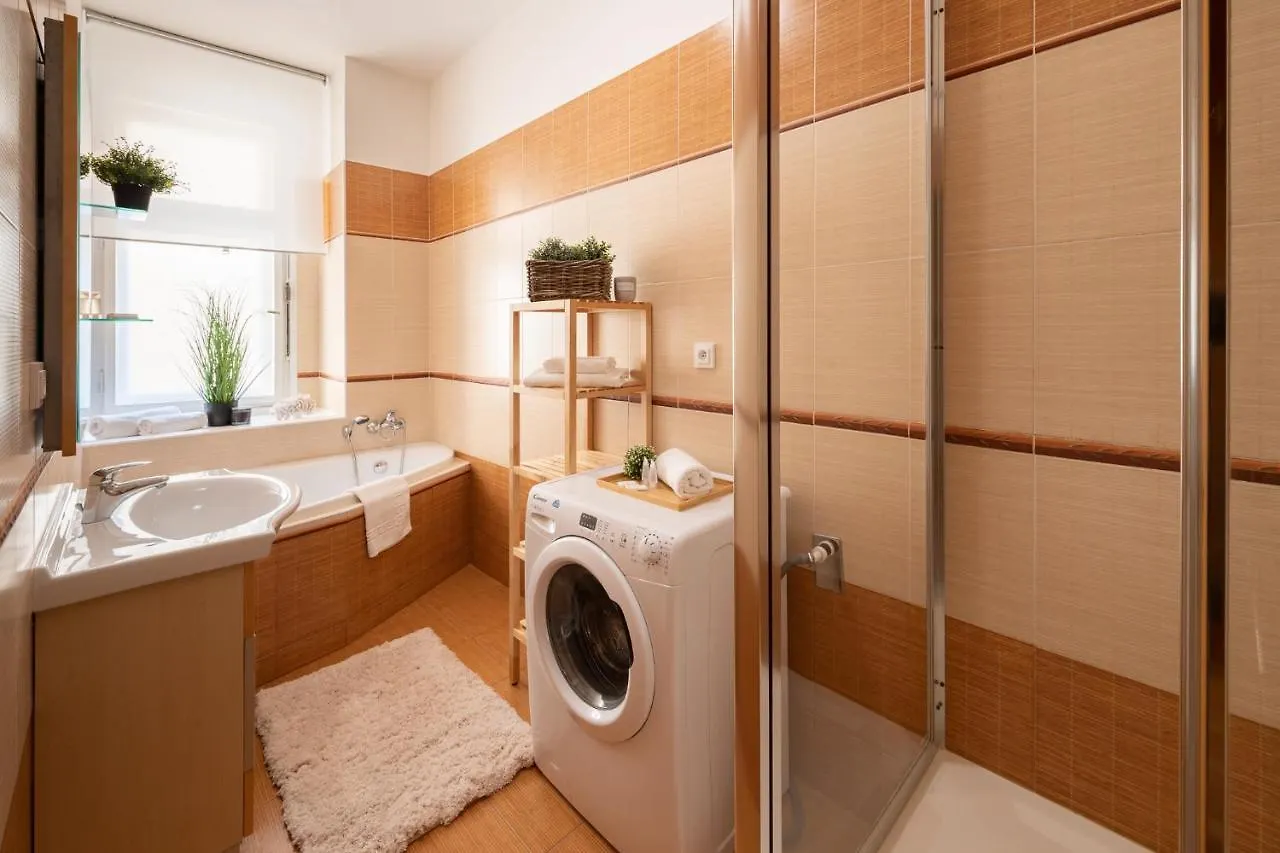 Luxury Apartment In Prime Location Praga