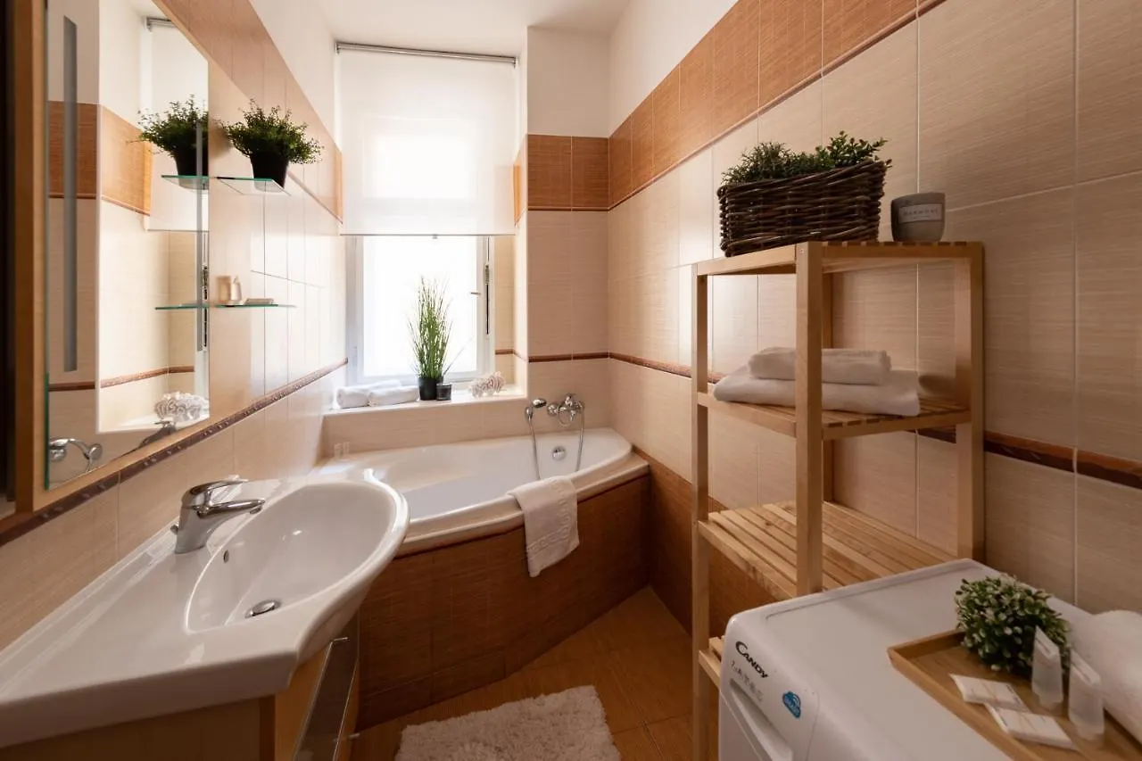 Luxury Apartment In Prime Location Praga 0*,